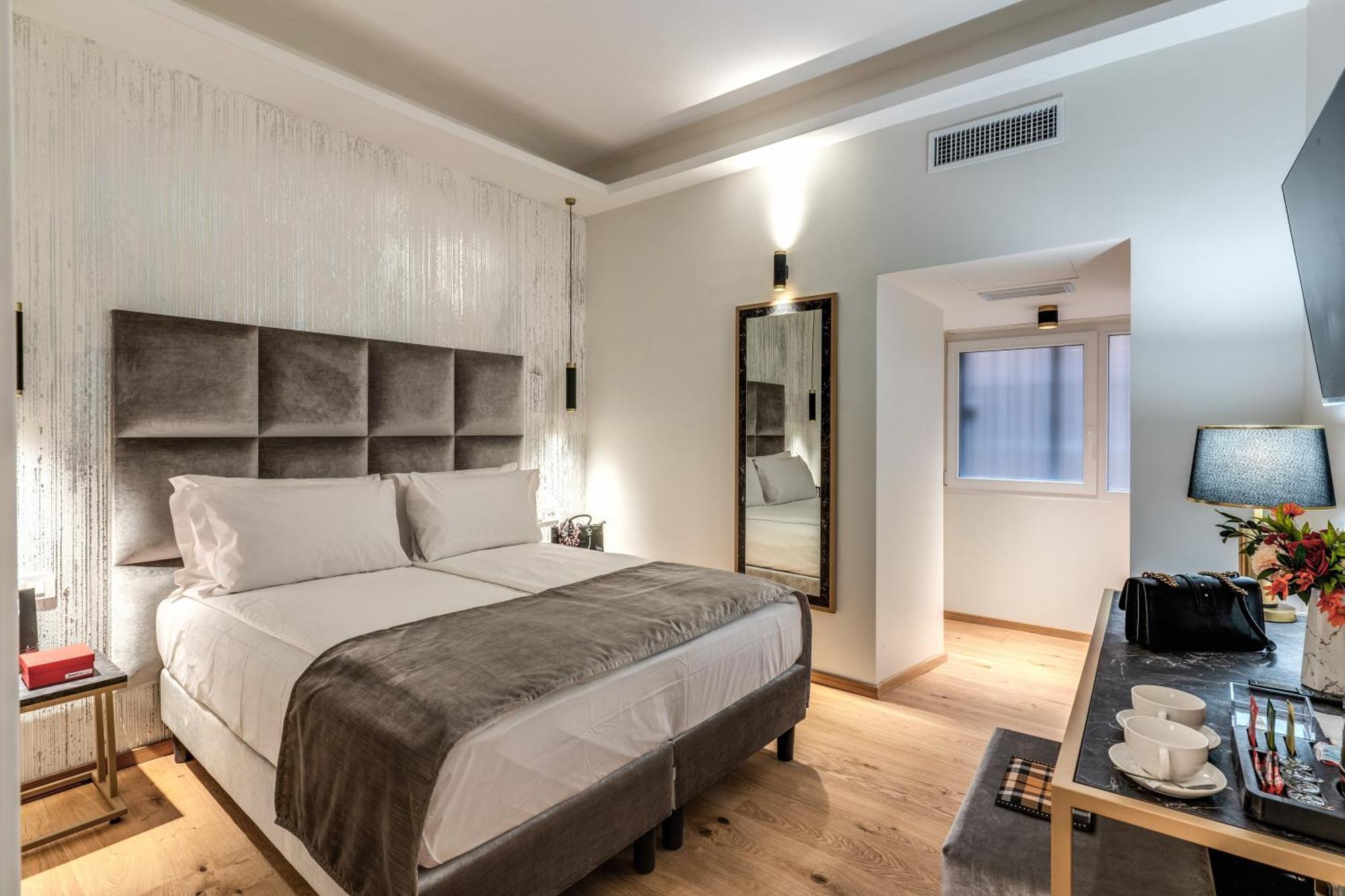 Palazzo Goldoni Condotti Collection 3* Rom