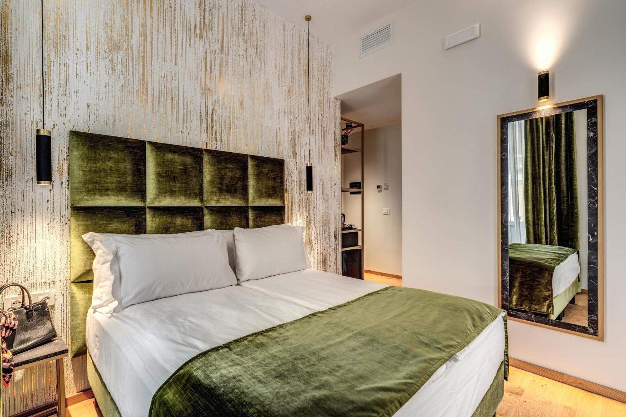 Palazzo Goldoni Condotti Collection 3* Rom
